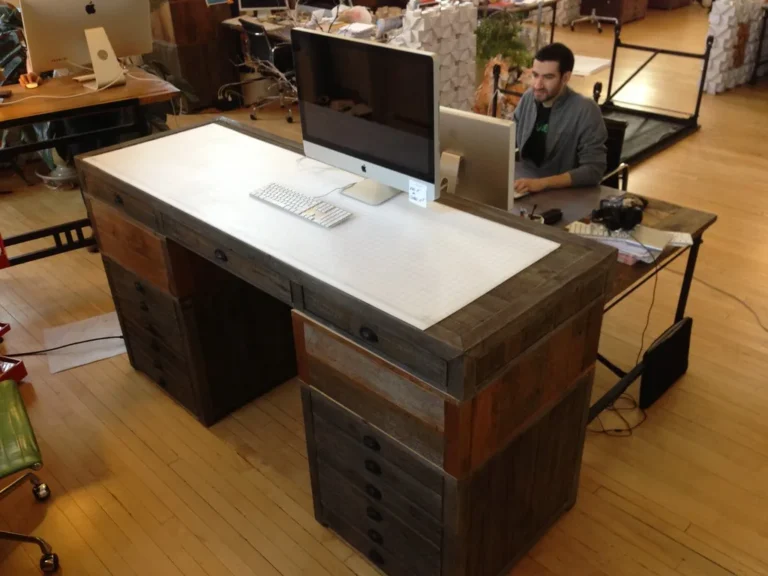 Vélo de bureau Flexispot : que valent le Deskcise Pro V9 et ses déclinaisons ?