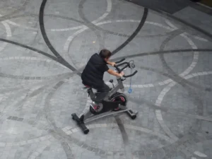 Aimants ou patin : quel système de résistance choisir pour son pédalier ?