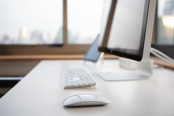 Repose-pieds sous le bureau, mode d'emploi