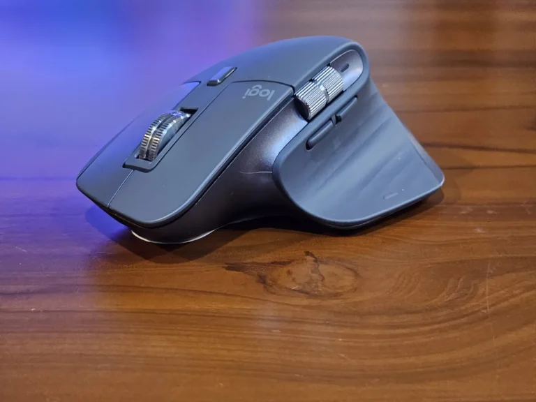 Tapis de souris avec repose-poignet : utile ou simple confort ?